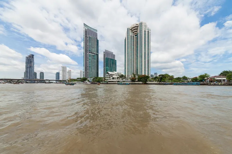 Luxury hotels and ferries along Bangkok's Chao Phraya River